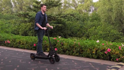 The Eisonter 3-wheel E-Scooter